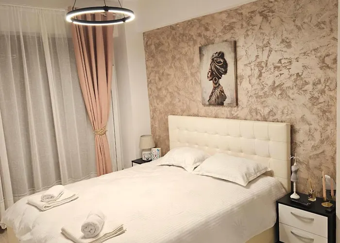 Enjoy My Home Near Palas Mall 2